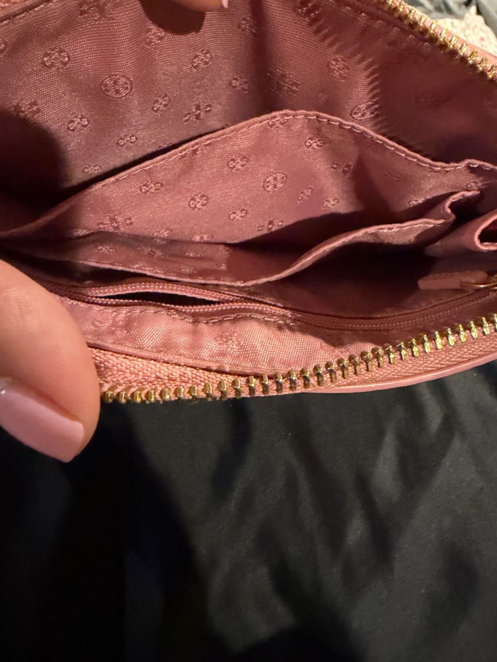 Tory Burch Pink Pebbled Leather Logo Wristlet with Gold Hardware - Picture 4 of 4